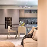 빌라 6br Luxury With Pool & Hot Tub - 2living & 10bathrooms Saint Julian's