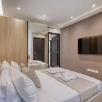 6br Luxury With Pool & Hot Tub - 2living & 10bathrooms *