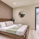 6br Luxury With Pool & Hot Tub - 2living & 10bathrooms 빌라 *