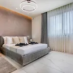 6br Luxury With Pool & Hot Tub - 2living & 10bathrooms