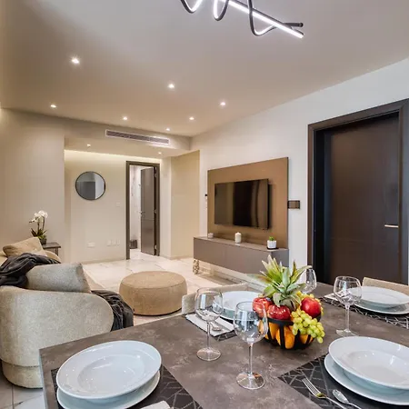 6br Luxury With Pool & Hot Tub - 2living & 10bathrooms