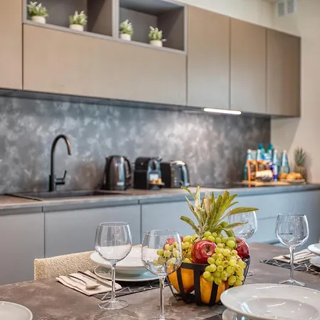 Villa Luxury Villas With Pool, Hot Tub & Bbq In Swieqi