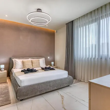 Luxury Villas With Pool, Hot Tub & Bbq In Swieqi Villa
