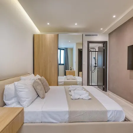 Luxury With Pool, Hot Tub & Bbq In Swieqi *
