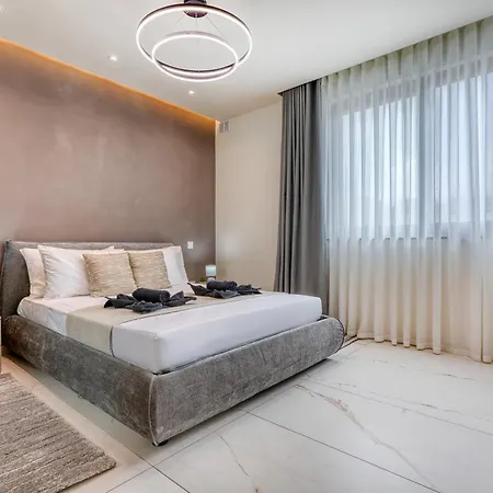 Luxury With Pool, Hot Tub & Bbq In Swieqi